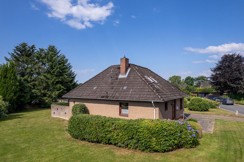 Außenbereich des Einfamilienhauses in Hohenaspe, Aufnahme 1.